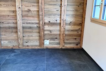 Keramische Wand- und Bodenbeläge